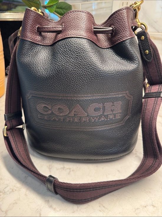 Coach Handbags - Coach Field Bucket Bag in Colorblock with Coach Badge C3850 - Rare